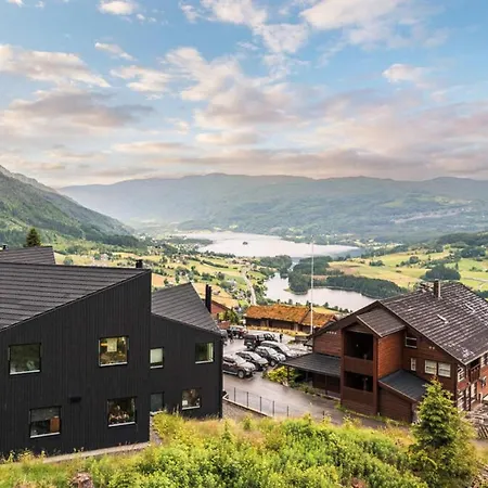 Elegant Ski-in Ski-out Appartement