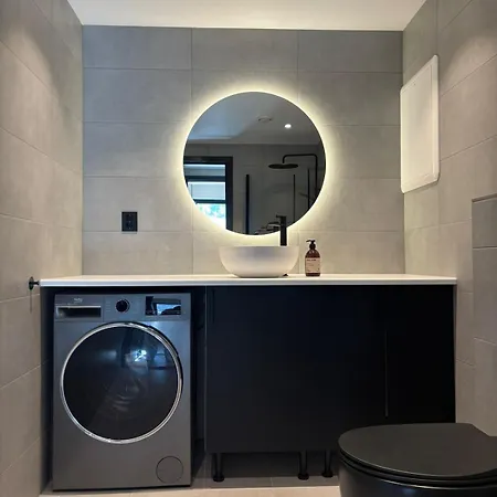 Affordable Luxury - River Views - * Voss