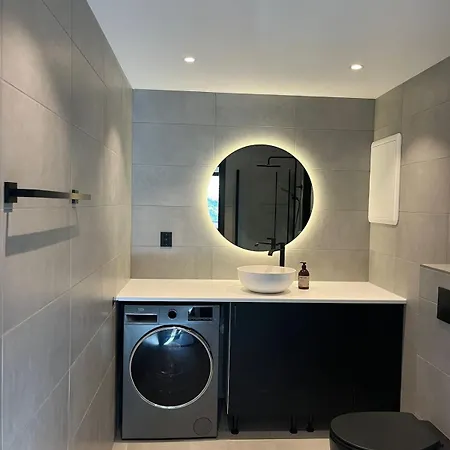 Affordable Luxury - River Views - Voss