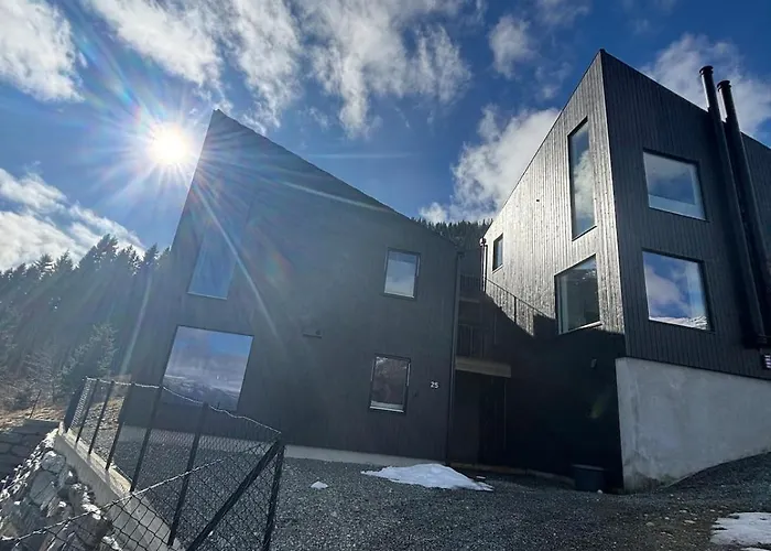 Elegant Ski-in Ski-out
